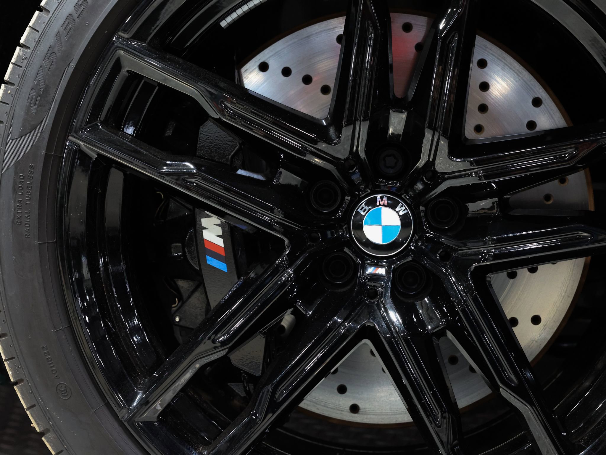 Used 2025 BMW M8 Competition image 51