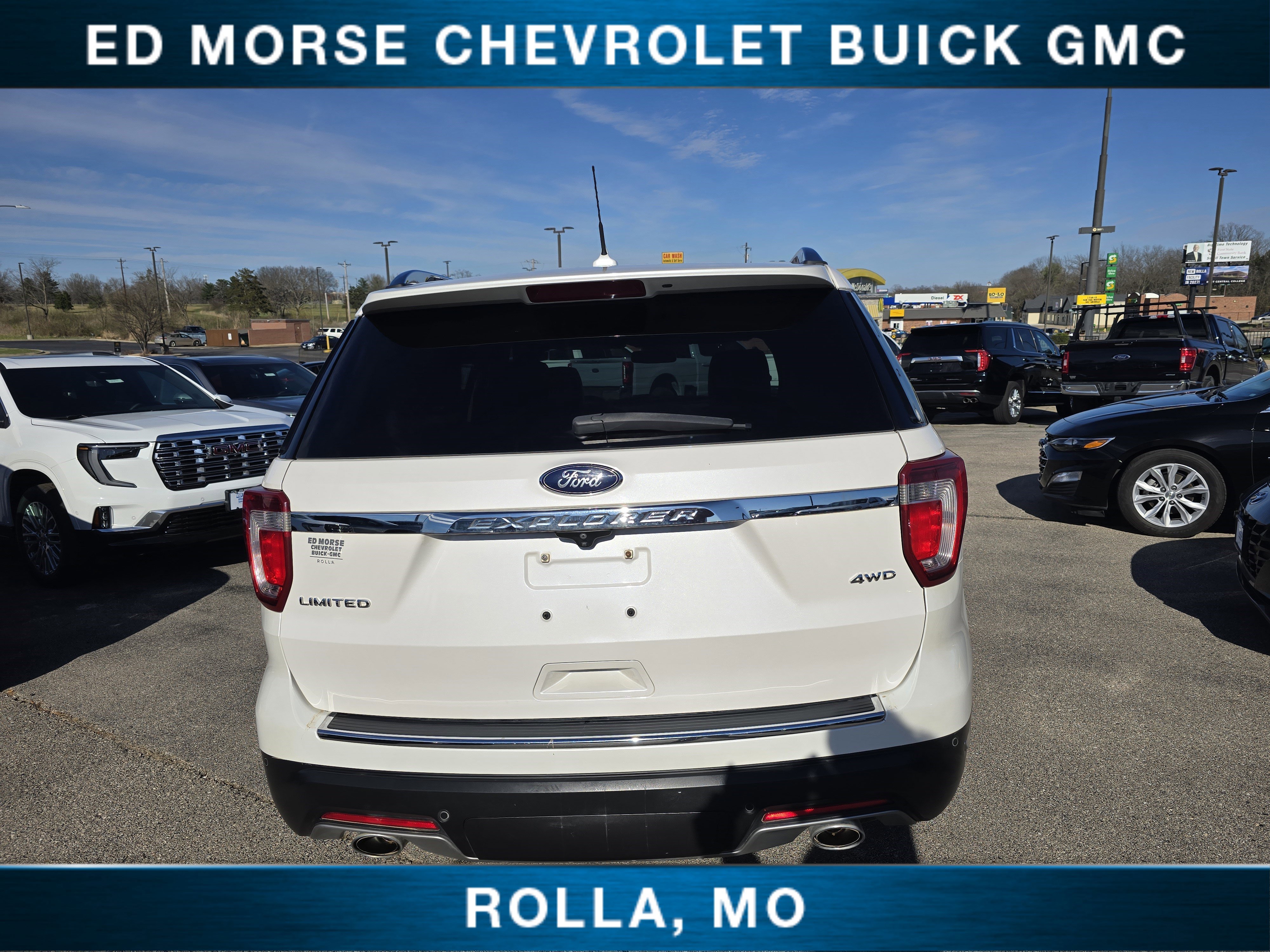 Used 2019 Ford Explorer Limited w/ Ford Safe & Smart Package image 4