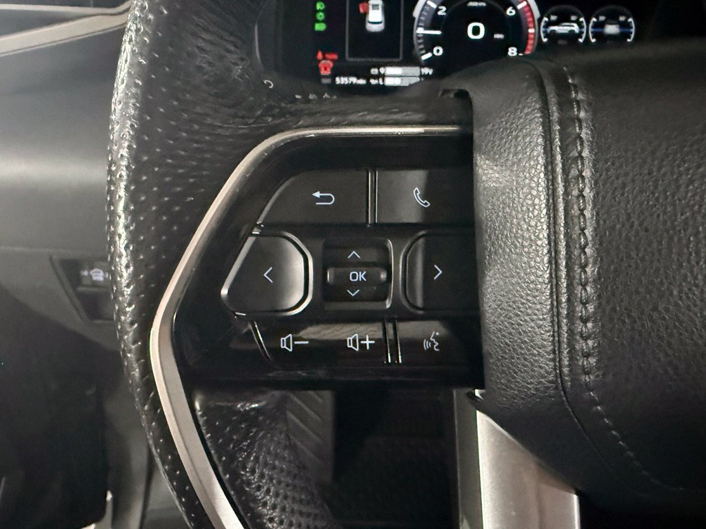 Used 2024 Toyota Sequoia Platinum AWD/4WD image 35