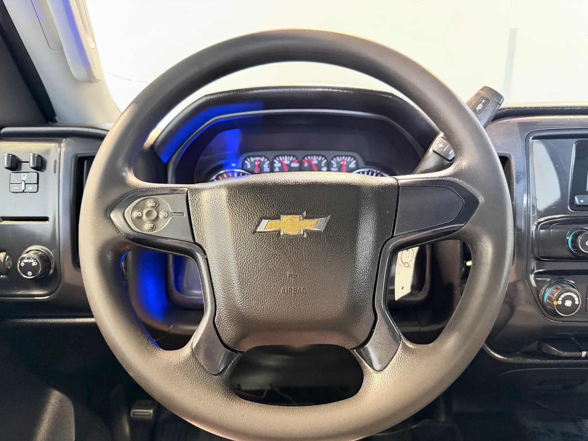 Used 2015 Chevrolet Silverado 2500 W/T w/ Snow Plow Prep Package AWD/4WD image 12