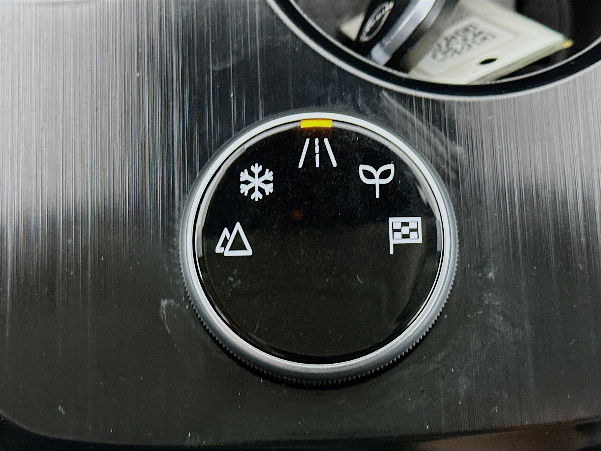 Used 2023 Nissan Rogue SV image 25