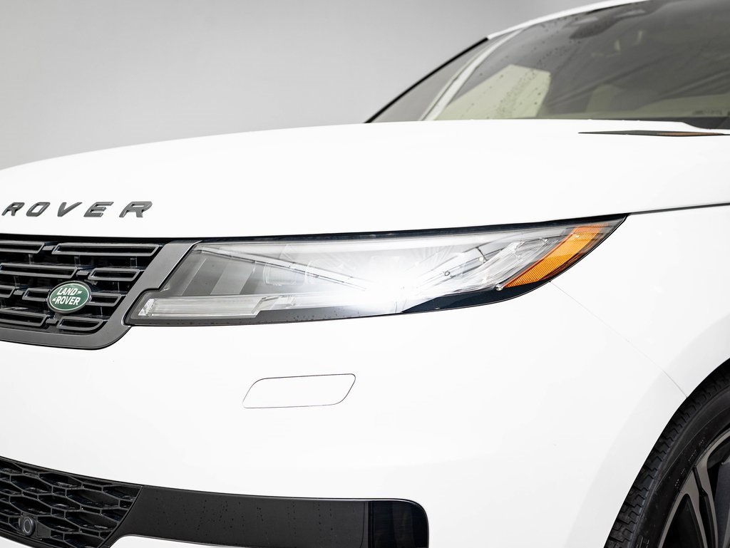 New 2025 Land Rover Range Rover Sport Dynamic SE image 16