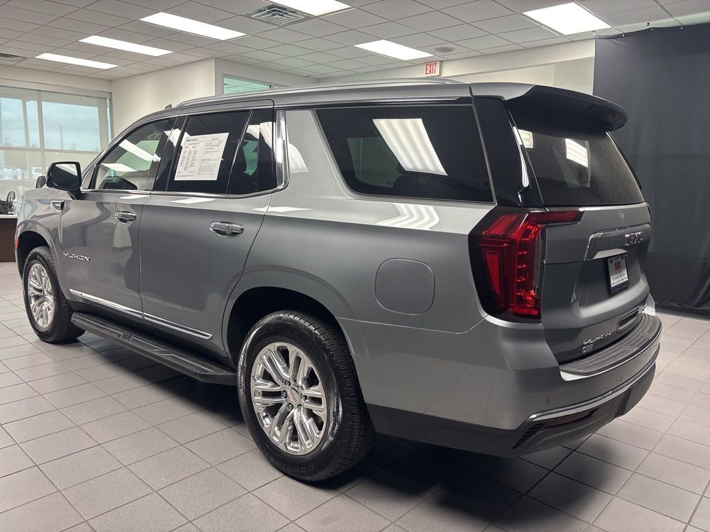 Used 2023 GMC Yukon SLT w/ SLT Premium Package AWD/4WD image 9