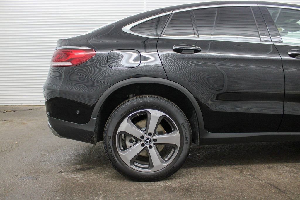 Used 2022 Mercedes-Benz GLC 300 4MATIC Coupe image 16