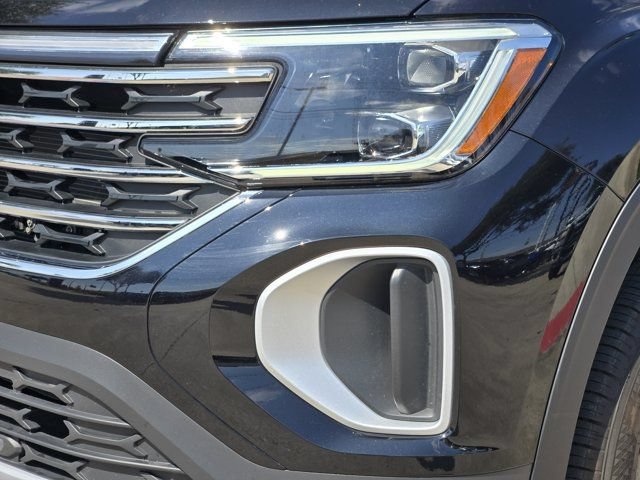 Used 2025 Volkswagen Atlas SE FWD image 9