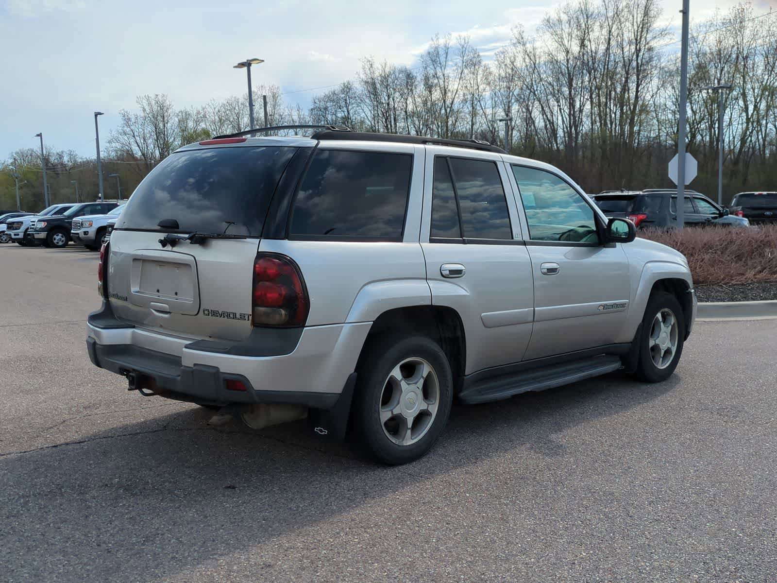 Used 2004 Chevrolet TrailBlazer LT w/ LT Preferred Equipment Group AWD/4WD image 8