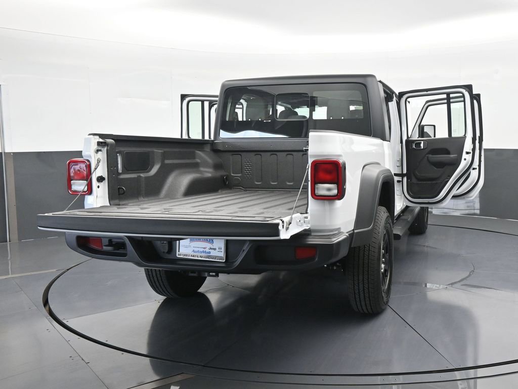 Used 2025 Jeep Gladiator Sport image 70