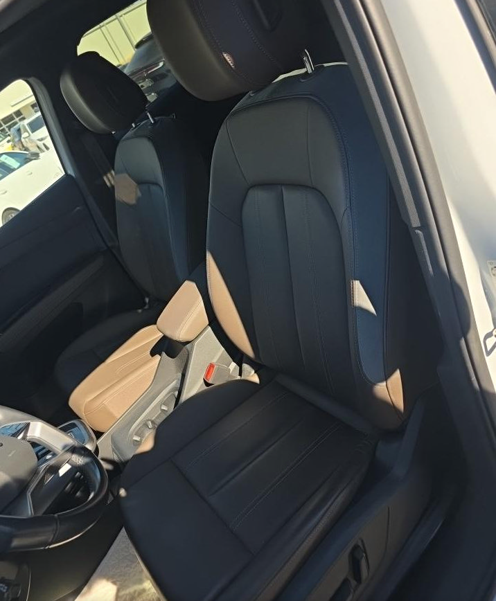 Used 2024 Audi Q4 e-tron Prestige AWD/4WD image 7