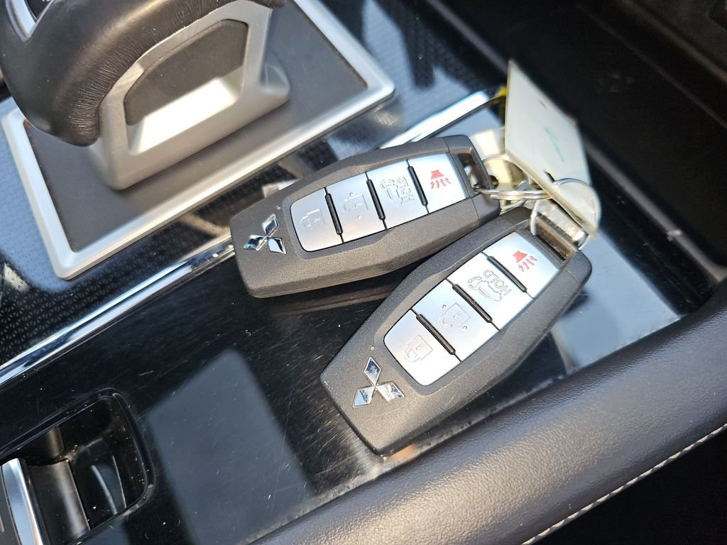 Used 2022 Mitsubishi Outlander SEL Black Edition image 17