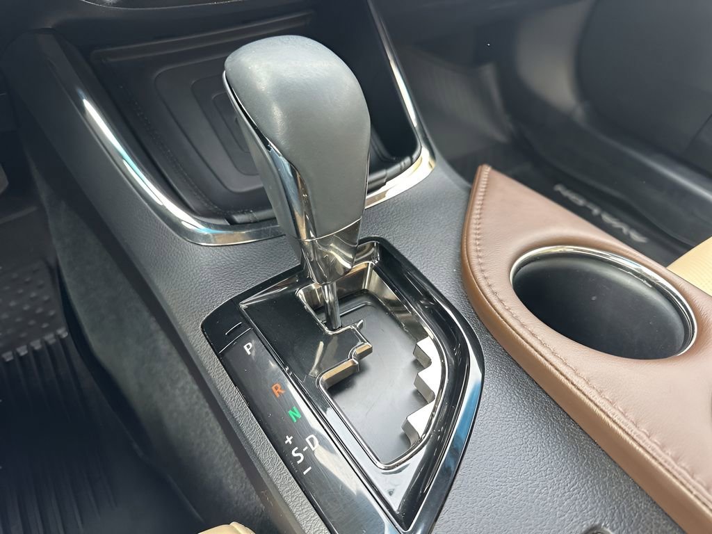 Used 2018 Toyota Avalon Limited w/ All Weather Liner Package image 19