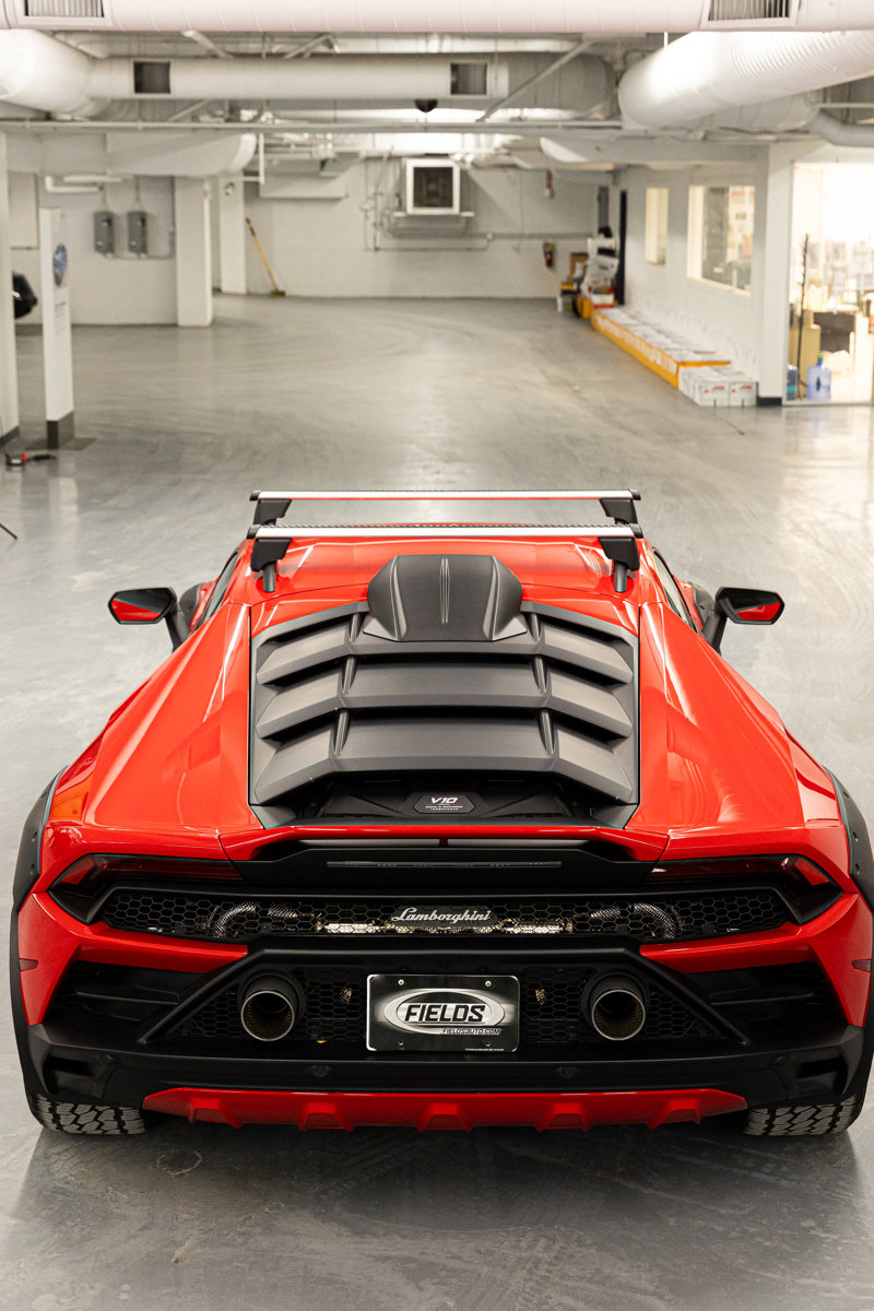 Used 2023 Lamborghini Huracan Sterrato image 13