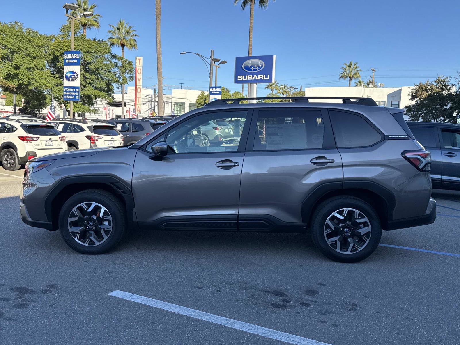 New 2025 Subaru Forester Premium w/ Convenience Package #1 image 4