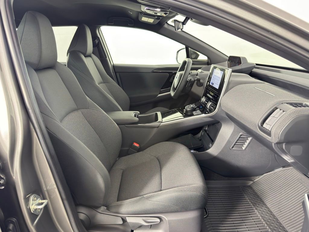 Used 2025 Subaru Solterra Premium w/ Premium Convenience Package image 14