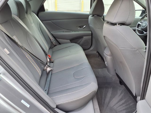 Used 2026 Hyundai Elantra Sport FWD image 15