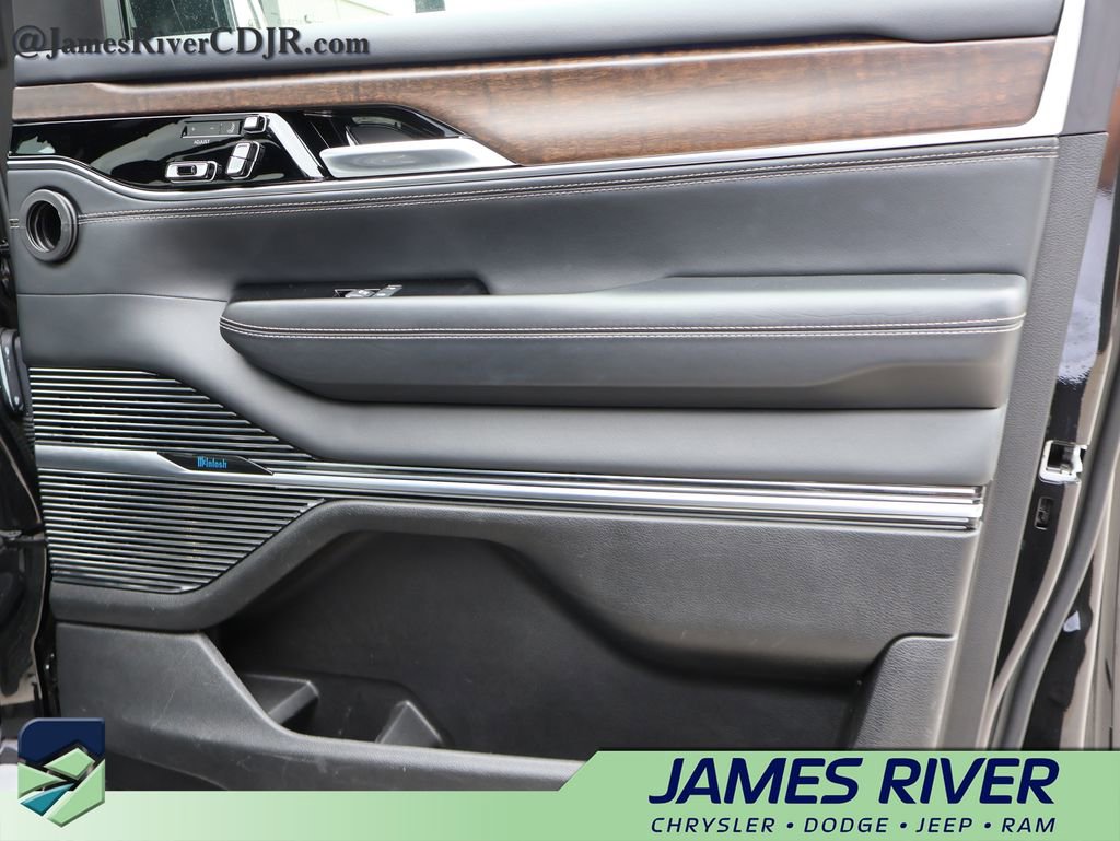 Used 2024 Jeep Grand Wagoneer L 4WD image 8