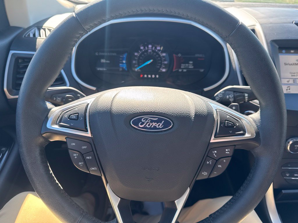 Used 2019 Ford Edge SEL w/ Equipment Group 201A AWD/4WD image 16
