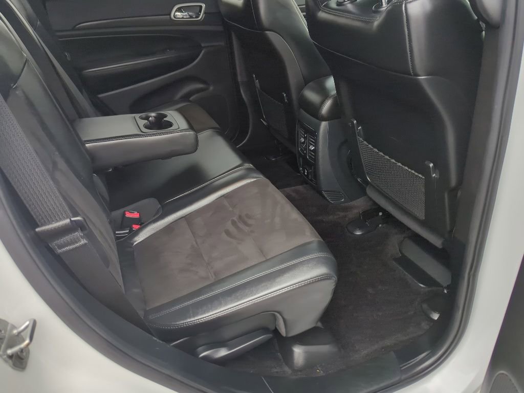 Used 2018 Jeep Grand Cherokee Altitude AWD/4WD image 43