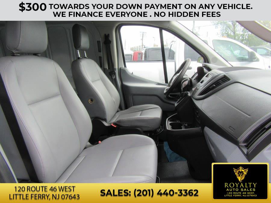 Used 2018 Ford Transit 250 130 Low Roof image 36