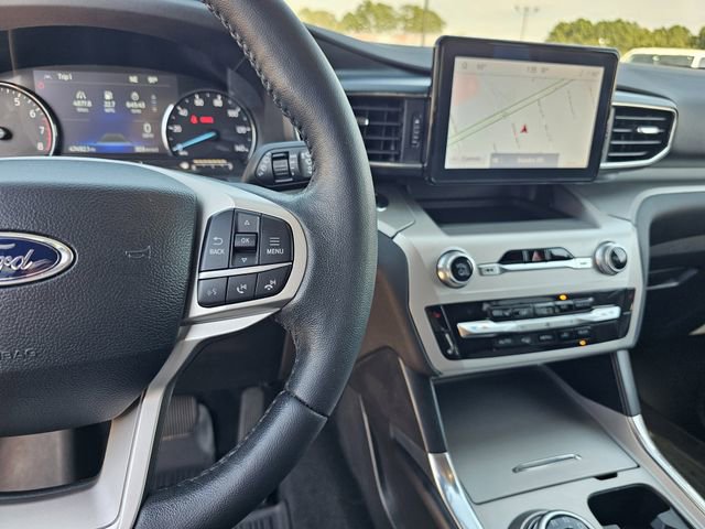 Certified 2022 Ford Explorer XLT w/ Equipment Group 202A image 25