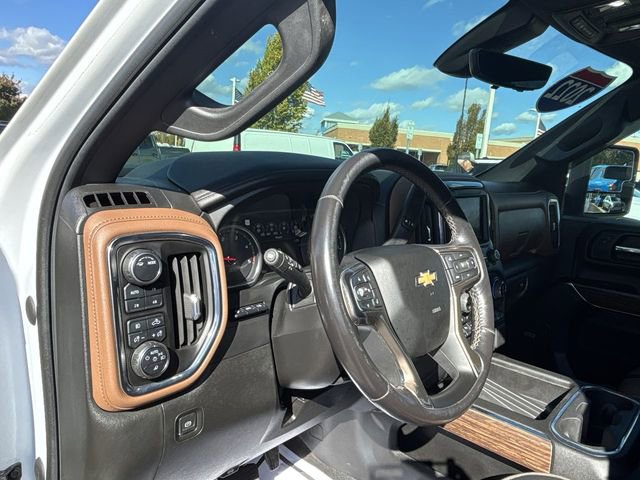 Used 2022 Chevrolet Silverado 3500 High Country w/ Technology Package image 10