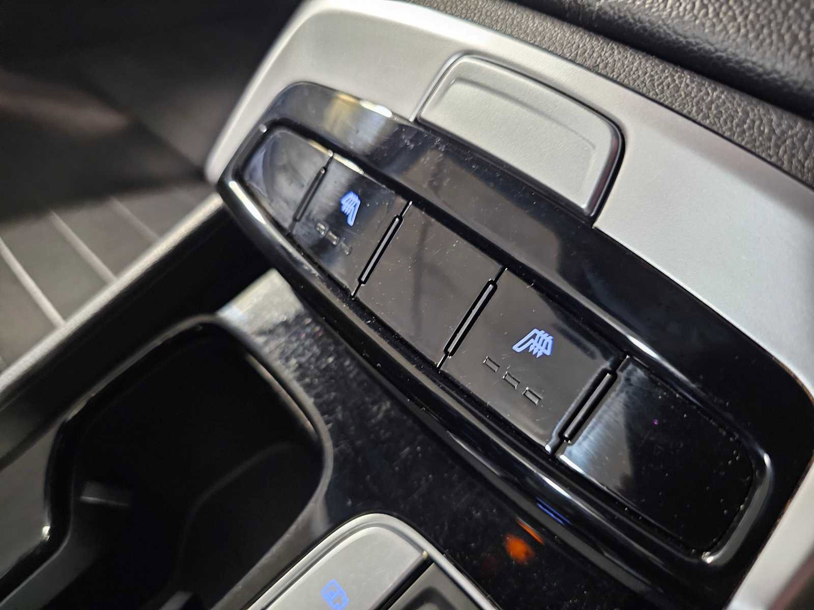 Used 2022 Hyundai Santa Cruz SEL Premium image 21