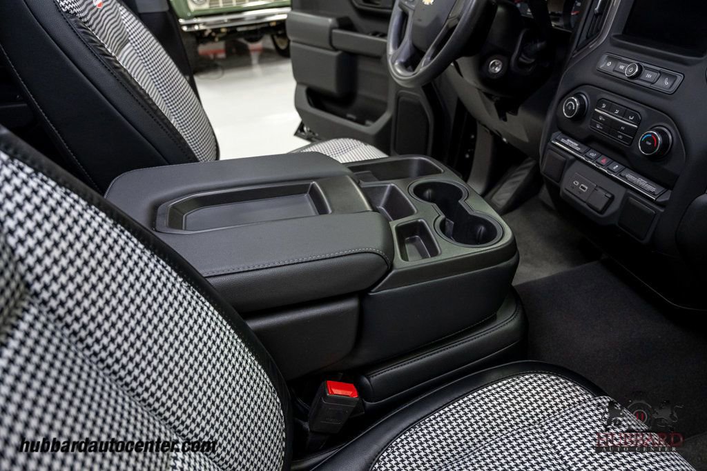Used 2021 Chevrolet Silverado 1500 Custom AWD/4WD image 29