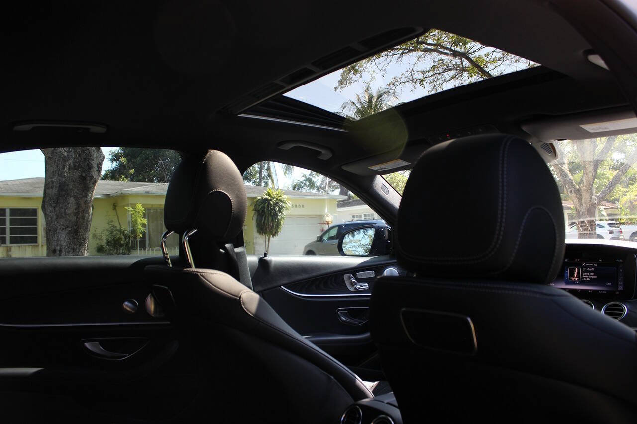 Used 2019 Mercedes-Benz E 300 w/ Premium 1 Package image 15