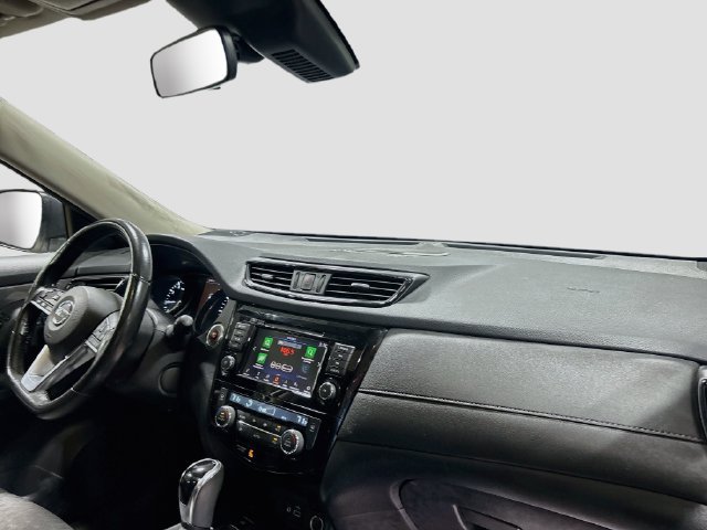Used 2019 Nissan Rogue SV w/ Sun & Sound Touring Package AWD/4WD image 23