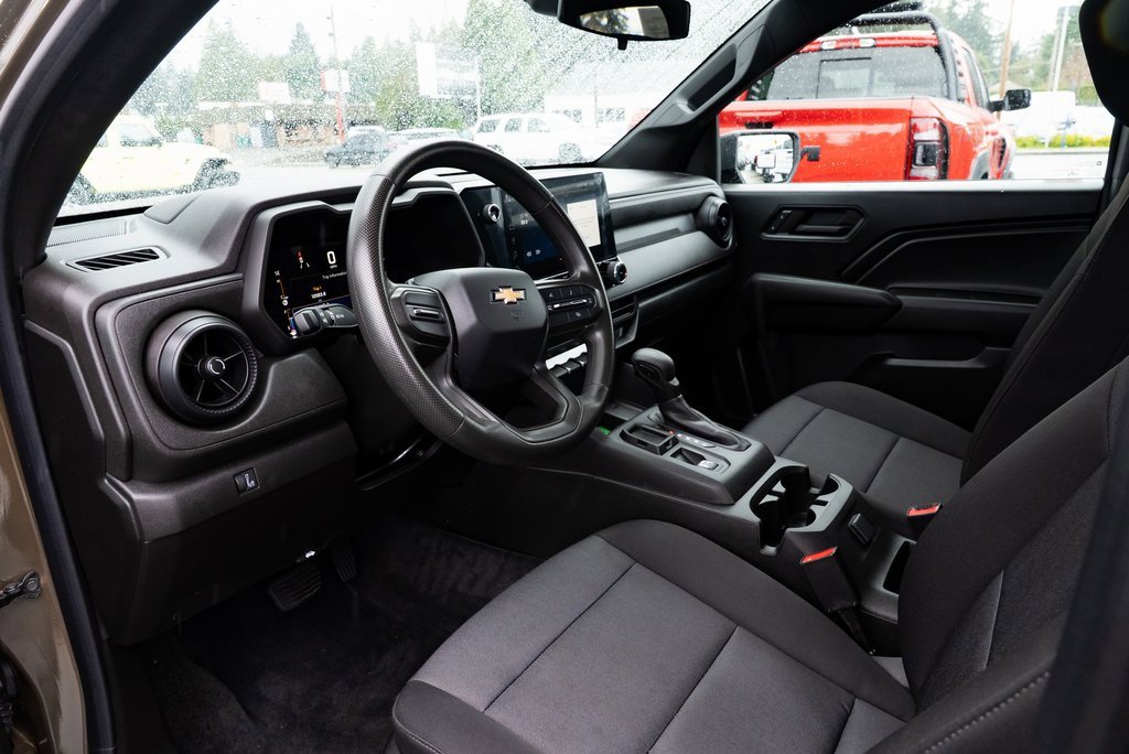 Used 2023 Chevrolet Colorado W/T image 17