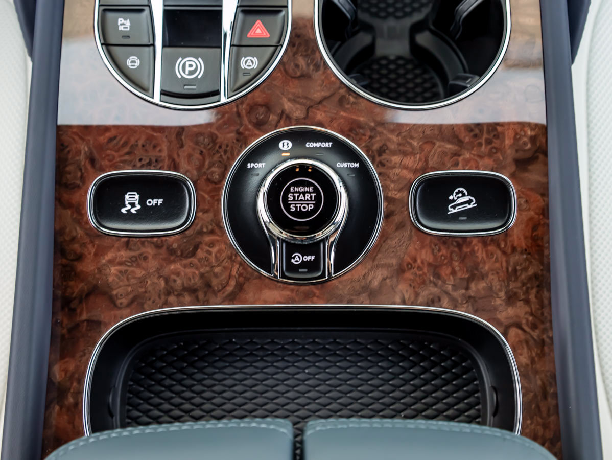New 2027 Bentley Bentayga AWD/4WD image 36