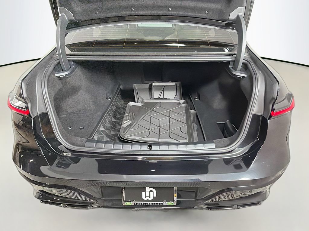 Used 2023 BMW 760i xDrive w/ Executive Package AWD/4WD image 26