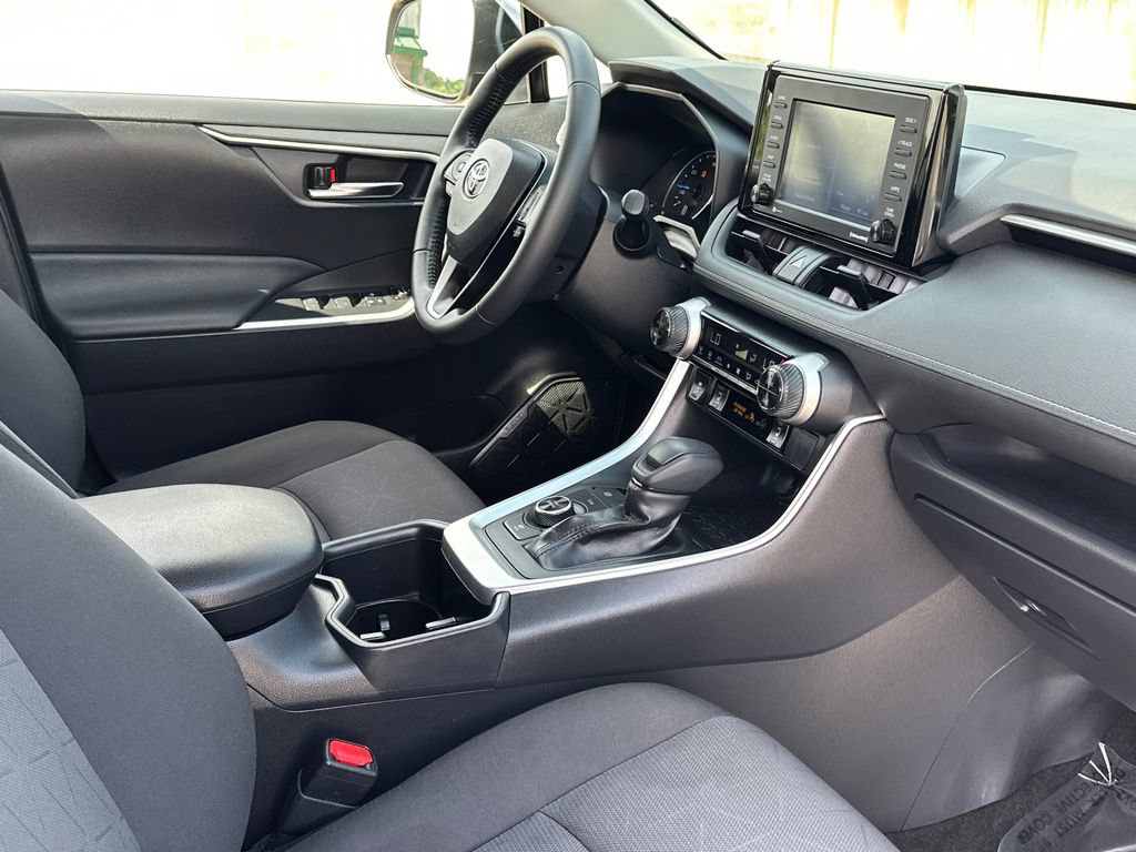 Used 2022 Toyota RAV4 XLE w/ Convenience Package AWD/4WD image 13