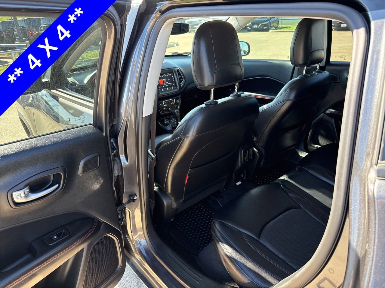 Used 2017 Jeep Compass Trailhawk w/ Leather Interior Group image 7