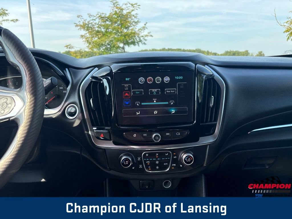 Used 2018 Chevrolet Traverse LT AWD/4WD image 3
