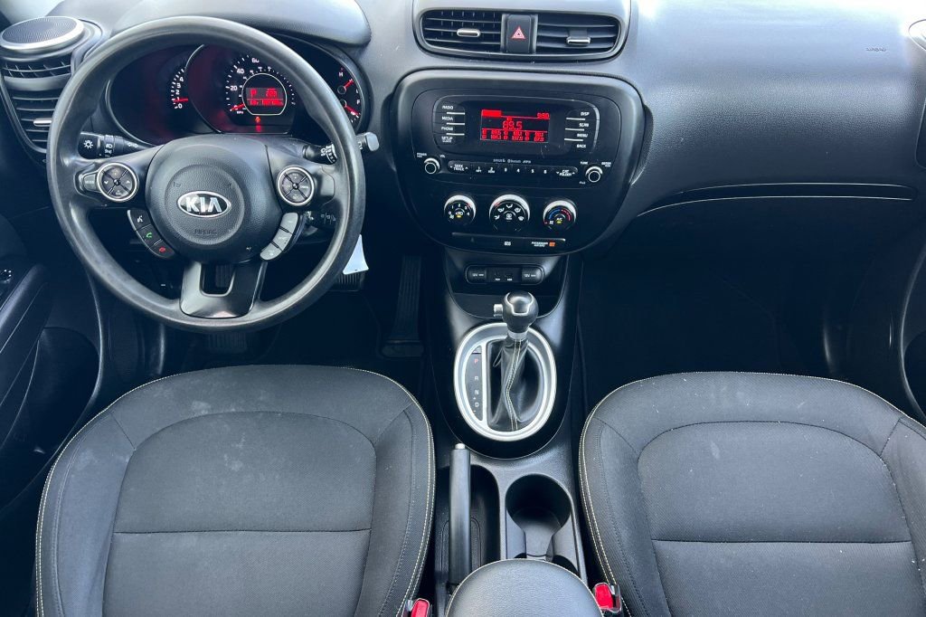 Used 2015 Kia Soul + FWD image 10