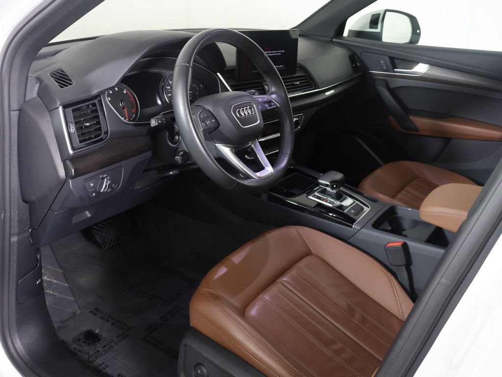 Used 2023 Audi Q5 2.0T Premium w/ Convenience Package AWD/4WD image 25