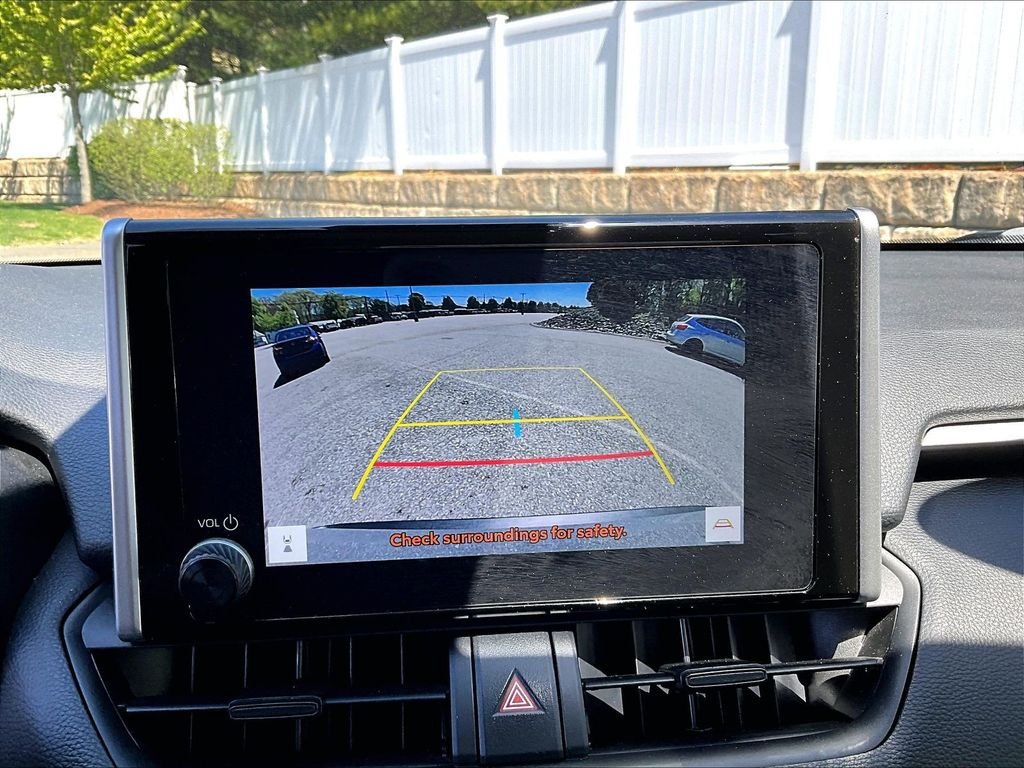 Used 2024 Toyota RAV4 LE AWD/4WD image 19