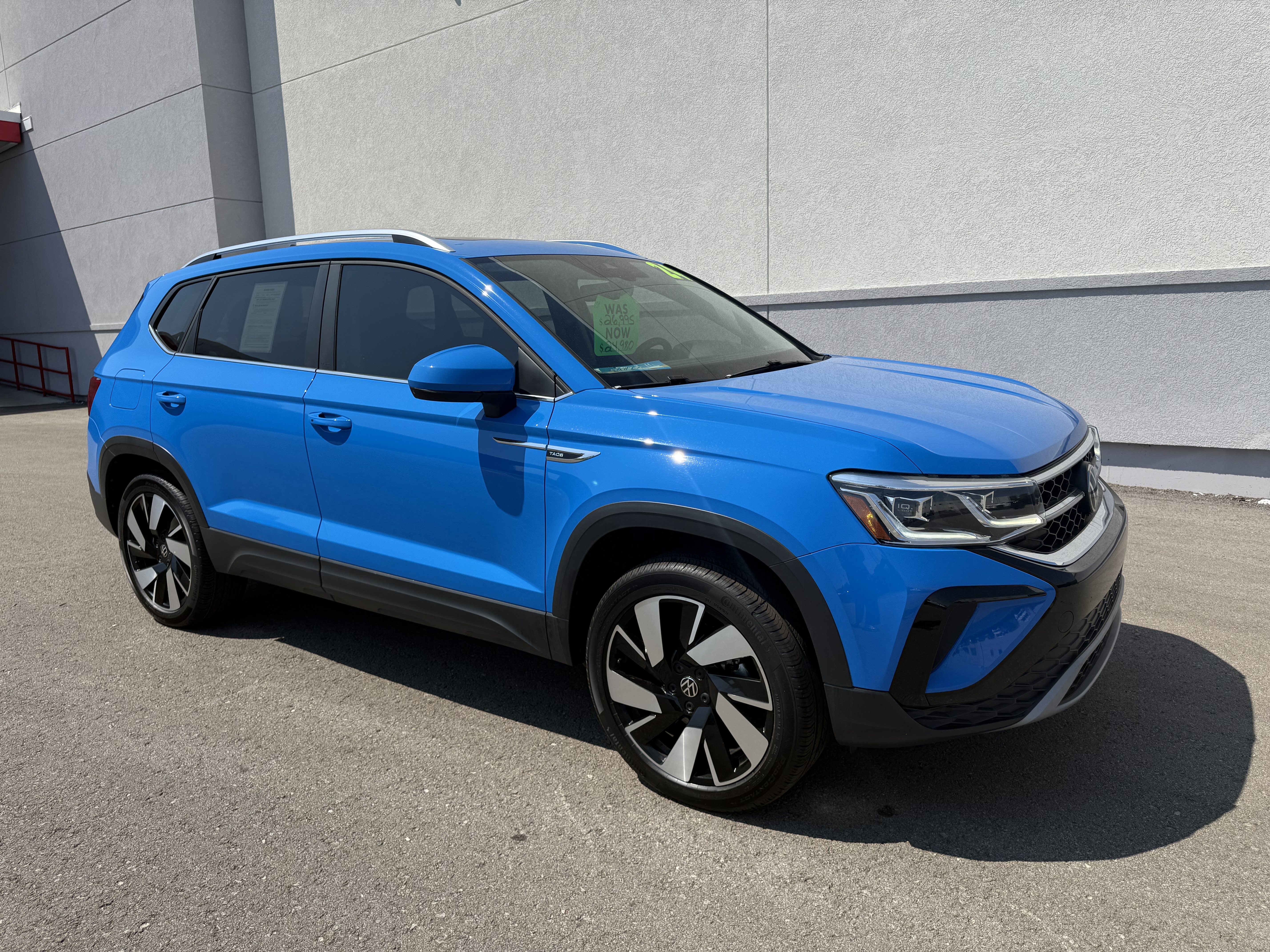 Used 2024 Volkswagen Taos SEL AWD/4WD image 14