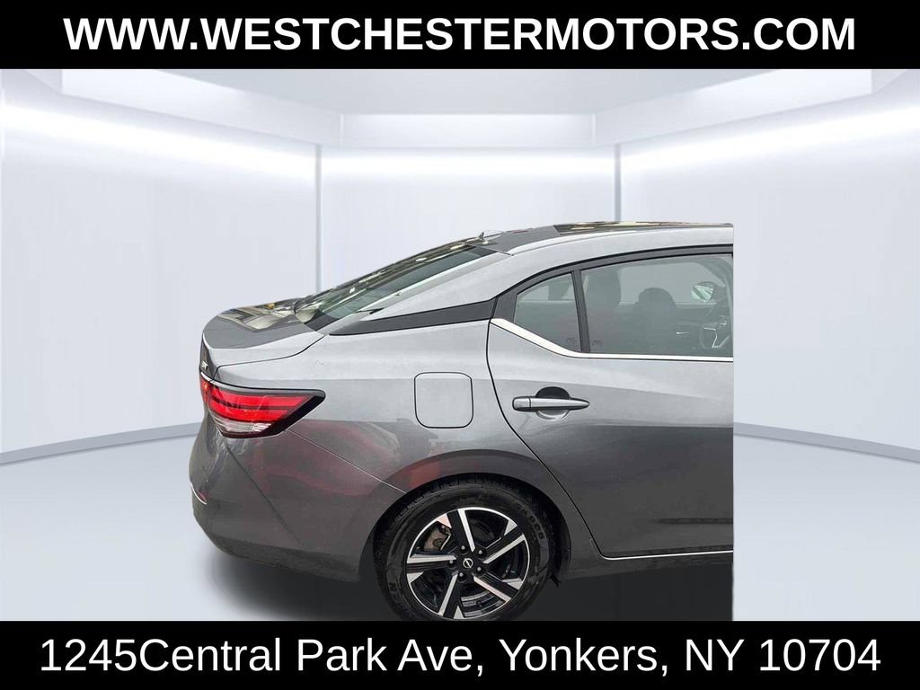 Used 2024 Nissan Sentra SV FWD image 11