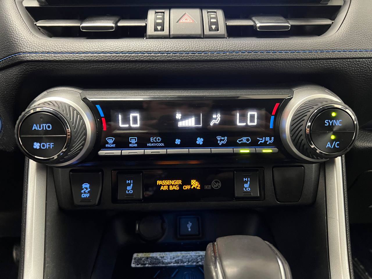 Used 2021 Toyota RAV4 XSE AWD/4WD image 21