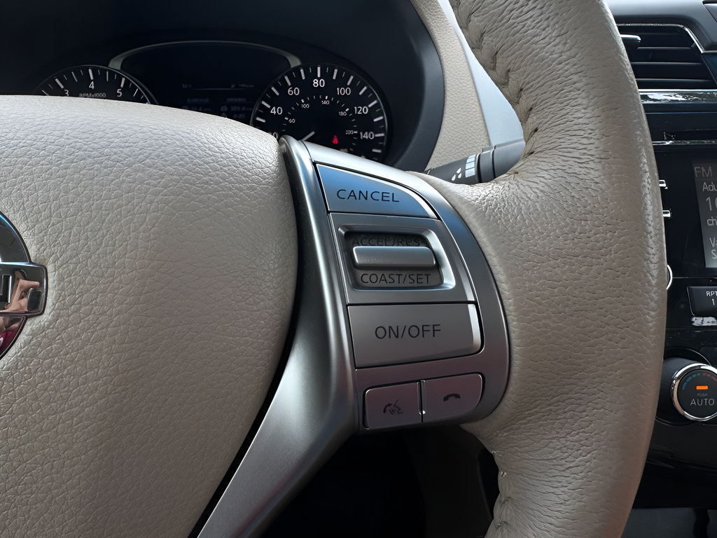 Used 2015 Nissan Altima 2.5 SL w/ Moonroof Package FWD image 21
