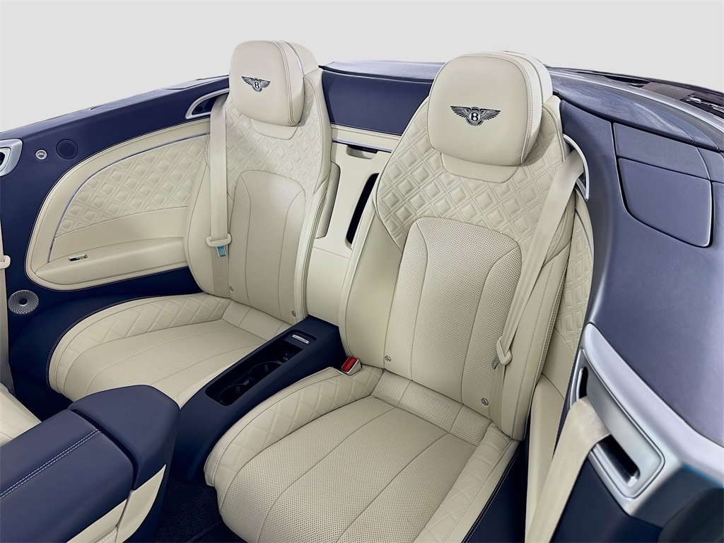 Used 2022 Bentley Continental GT image 25