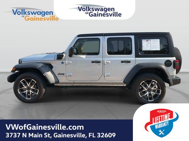 Used 2024 Jeep Wrangler Unlimited w/ Convenience Group AWD/4WD image 7
