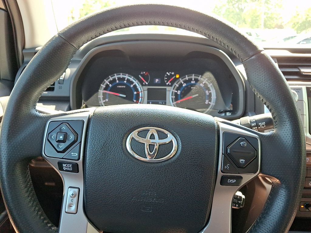 Used 2018 Toyota 4Runner Limited AWD/4WD image 23