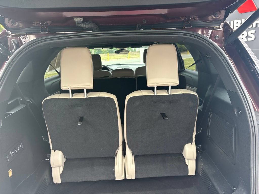 Used 2018 Ford Explorer Limited w/ Ford Safe & Smart Package AWD/4WD image 29