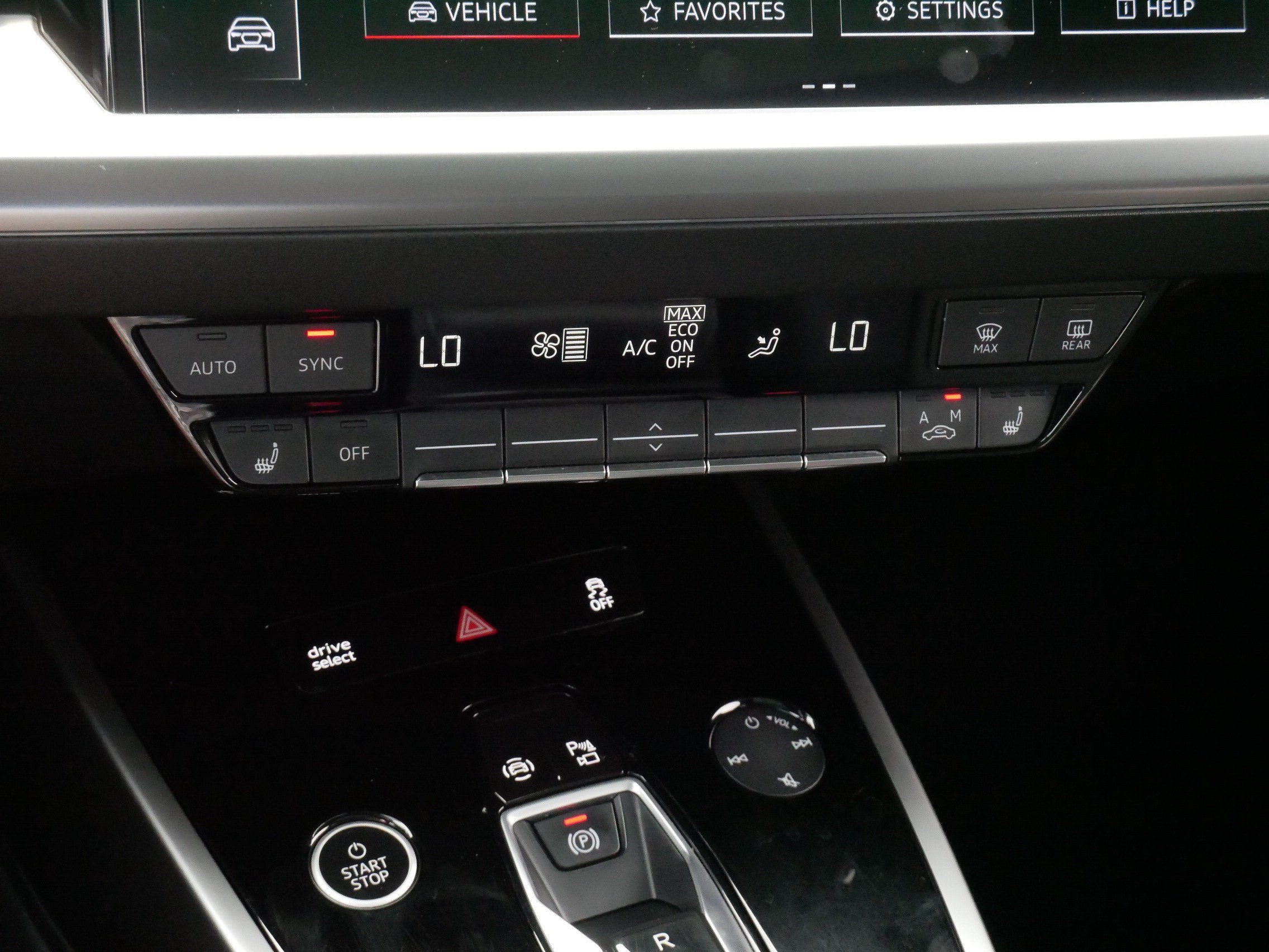 Used 2023 Audi Q4 e-tron Premium w/ Convenience Package AWD/4WD image 23