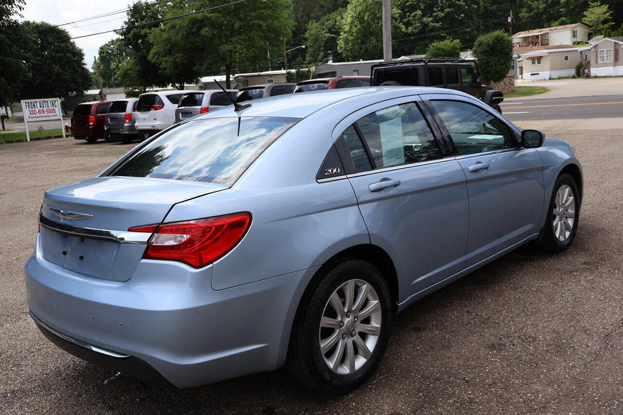 Used 2013 Chrysler 200 Touring FWD image 9