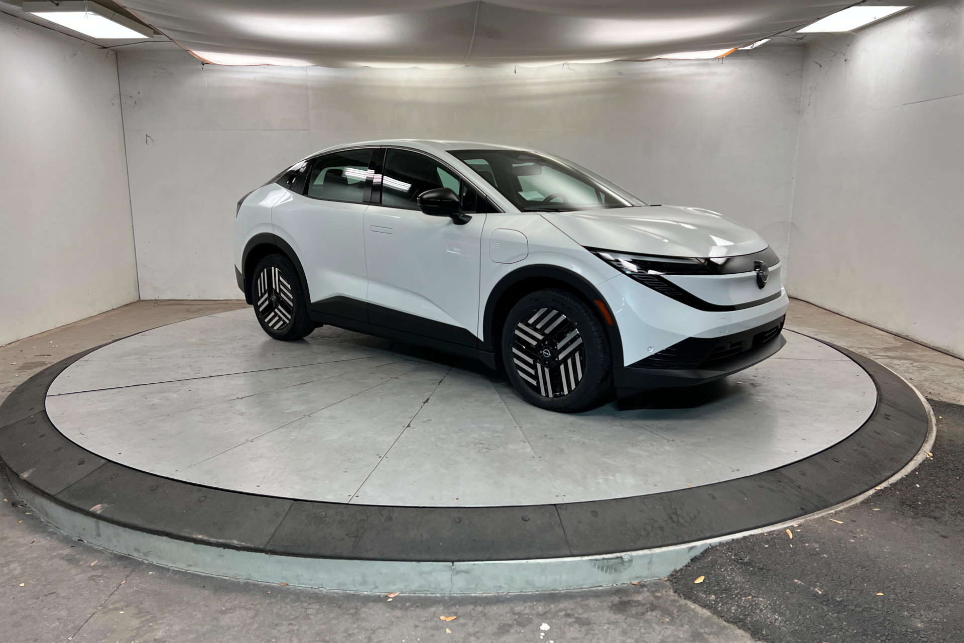 New 2026 Nissan Leaf SV+ w/ Floor Mat Package (SV+) image 7