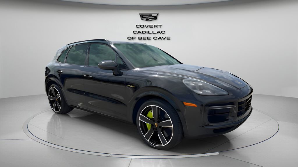 Used 2023 Porsche Cayenne Turbo S image 1