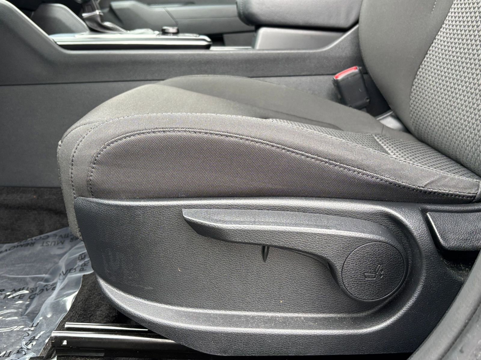 Used 2025 Kia Sportage LX image 27